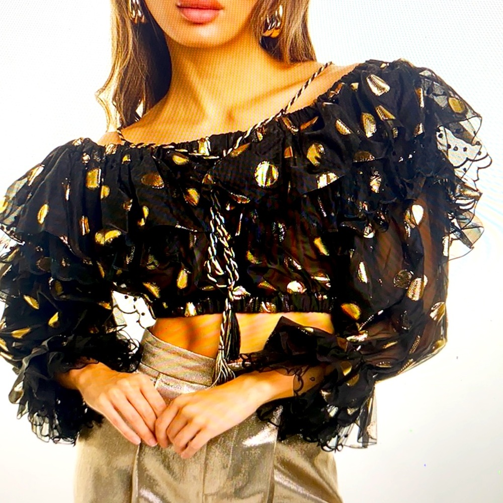Dundas Women’s Black Crop Top